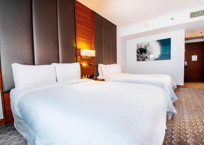 Doubletree By Hilton Santa Fe Hotel 4*