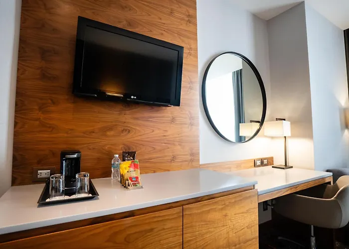 Doubletree By Hilton Santa Fe 4*
