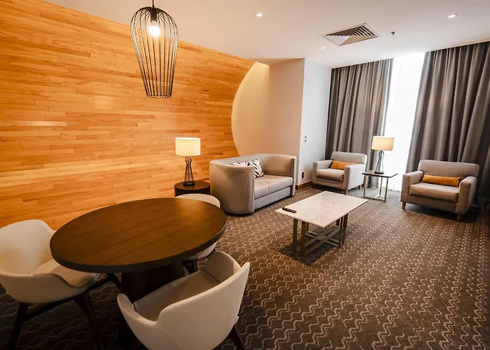 Hotel Doubletree By Hilton Santa Fe 4*