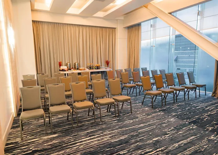 Doubletree By Hilton Santa Fe Hotel 4*